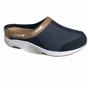 Easy Spirit Travelport 19 Mules. Size 9 1/2 W